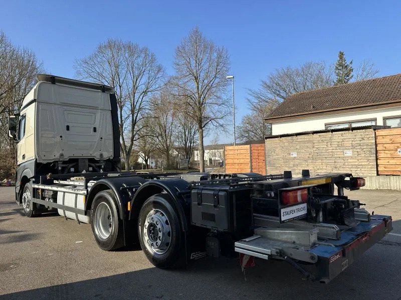 Mercedes-Benz Actros 2542 LL BDF Standard 6x2 LBW - Kamion za prevoz kontejnera/ Kamion sa promenjivim sandukom: slika 4 Mercedes-Benz Actros 2542 LL BDF Standard 6x2 LBW - Kamion za prevoz kontejnera/ Kamion sa promenjivim sandukom: slika 4