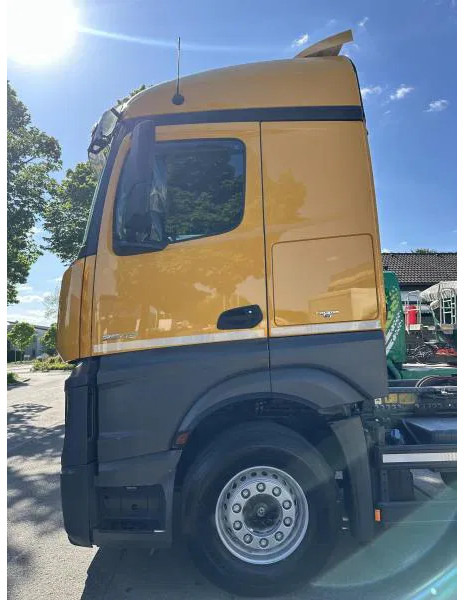 Mercedes-Benz Actros 2645 6x2 ABROLLER Lenk/Lift MEILLER 2170 Intarder - Kamion sa hidrauličnom kukom: slika 3 Mercedes-Benz Actros 2645 6x2 ABROLLER Lenk/Lift MEILLER 2170 Intarder - Kamion sa hidrauličnom kukom: slika 3