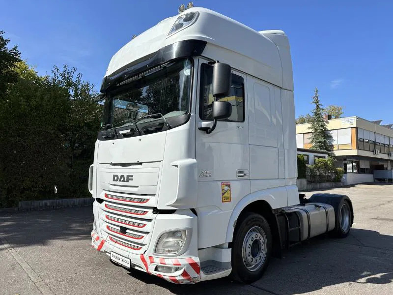 DAF XF 106.510 SSC MEGA Intarder ACC 2x Tank - Tegljač: slika 1 DAF XF 106.510 SSC MEGA Intarder ACC 2x Tank - Tegljač: slika 1