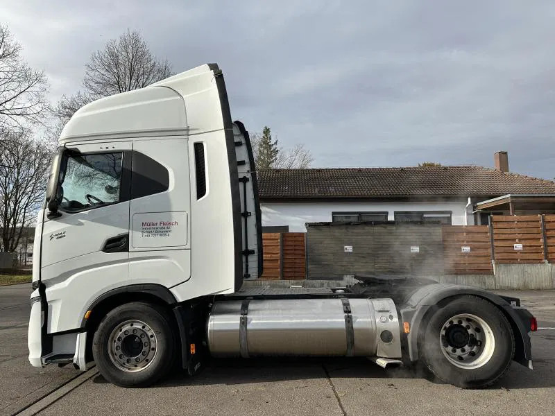 Iveco Stralis S-Way*460*LNG*Retarder*2 Tanks - Tegljač: slika 2 Iveco Stralis S-Way*460*LNG*Retarder*2 Tanks - Tegljač: slika 2