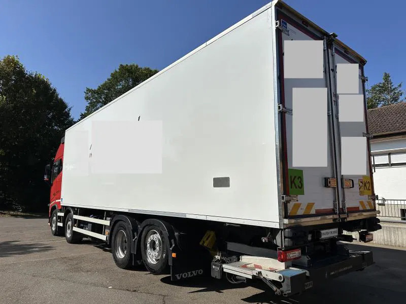 Volvo FH 16 550XL*8x2*Tief Kühlkoffer*ThermoKing*LBW - Hladnjača: slika 3 Volvo FH 16 550XL*8x2*Tief Kühlkoffer*ThermoKing*LBW - Hladnjača: slika 3