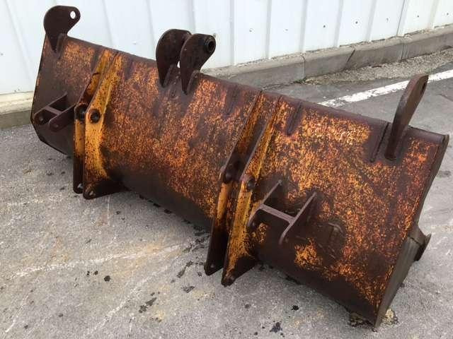 CASE 2300mm - Tractopelle - Utovarna kašika: slika 4 CASE 2300mm - Tractopelle - Utovarna kašika: slika 4