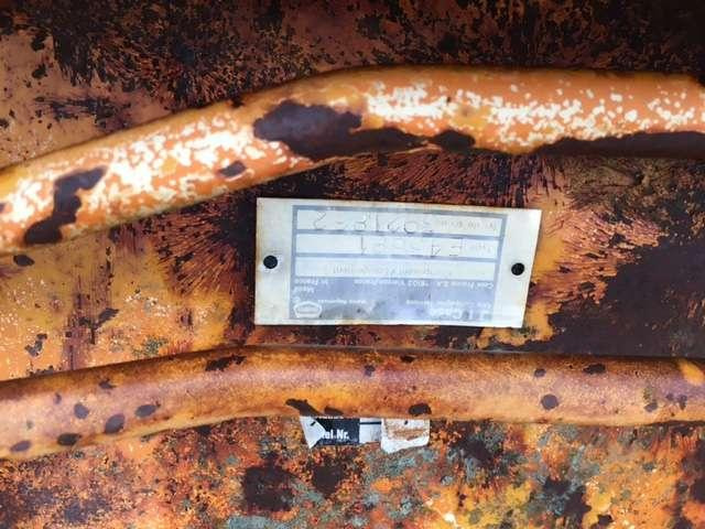 CASE 2340mm - Type tractopelle - Utovarna kašika: slika 4 CASE 2340mm - Type tractopelle - Utovarna kašika: slika 4