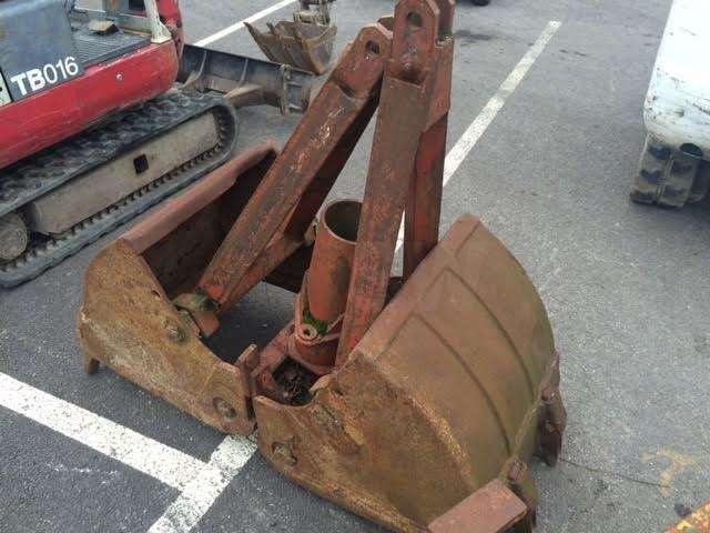 CASE 600mm - ejecteurs - Kuka: slika 1 CASE 600mm - ejecteurs - Kuka: slika 1