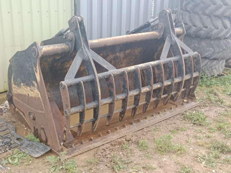 MAGSI 3800 Litres - Mâchoires - Utovarna kašika: slika 1 MAGSI 3800 Litres - Mâchoires - Utovarna kašika: slika 1