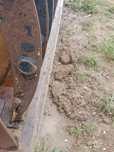 MAGSI 3800 Litres - Mâchoires - Utovarna kašika: slika 4 MAGSI 3800 Litres - Mâchoires - Utovarna kašika: slika 4