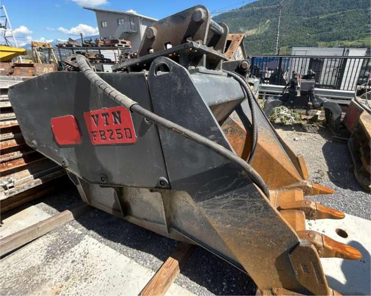 VTN Godet Concasseur VTN FB 250 - Kašika za Građevinska mašina: slika 1 VTN Godet Concasseur VTN FB 250 - Kašika za Građevinska mašina: slika 1