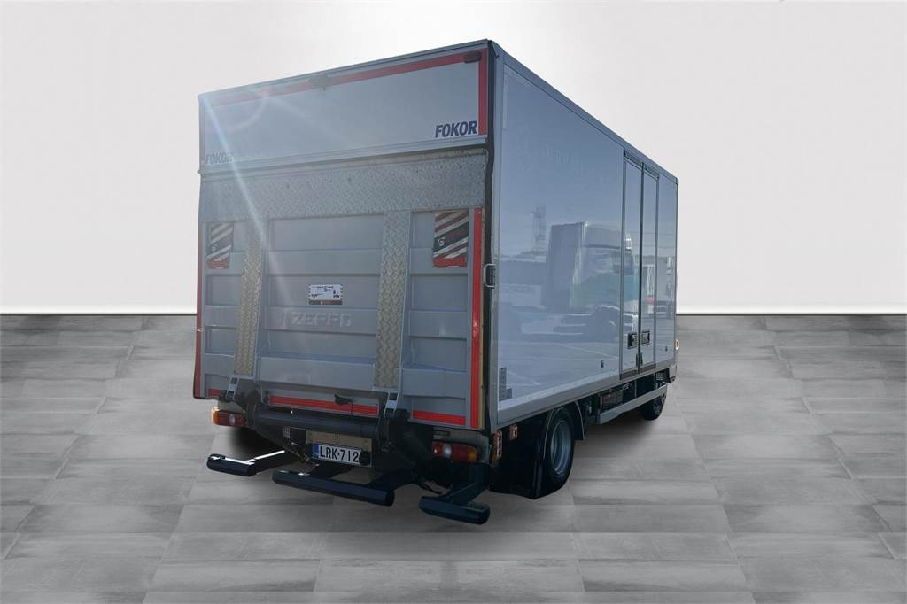 Fuso CANTER 7C18 Umpikori+ PL - Kamion sa zatvorenim sandukom: slika 5 Fuso CANTER 7C18 Umpikori+ PL - Kamion sa zatvorenim sandukom: slika 5
