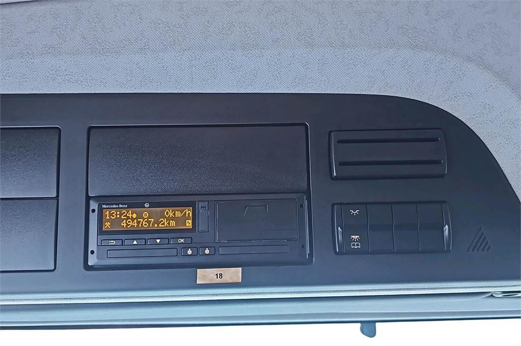Kamion sa zatvorenim sandukom Mercedes-Benz ACTROS 5 1832 LNR 4x2 8,5n Fokor Ksa-umpikori: slika 22