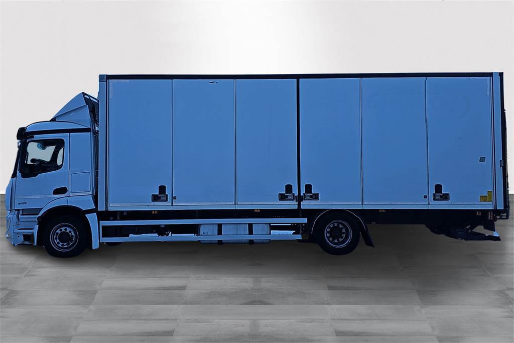 Kamion sa zatvorenim sandukom Mercedes-Benz ACTROS 5 1832 LNR 4x2 8,5n Fokor Ksa-umpikori: slika 8