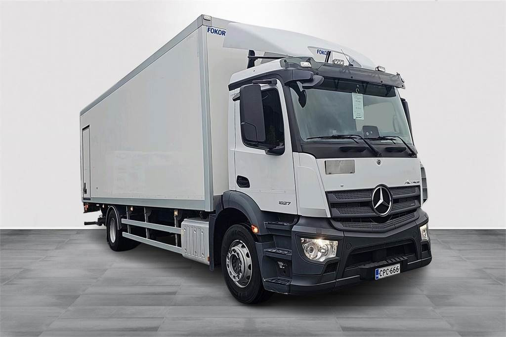 Mercedes-Benz ACTROS 5 SM 1827 L KSA - Kamion sa zatvorenim sandukom: slika 3 Mercedes-Benz ACTROS 5 SM 1827 L KSA - Kamion sa zatvorenim sandukom: slika 3