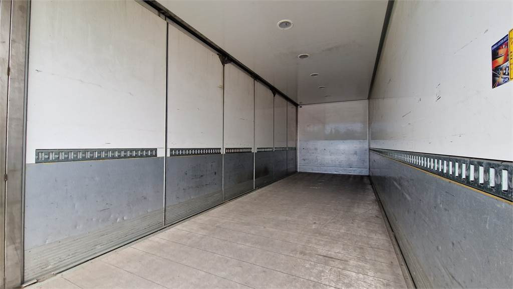 Mercedes-Benz ATEGO 1523 L KSA - Kamion sa zatvorenim sandukom: slika 5 Mercedes-Benz ATEGO 1523 L KSA - Kamion sa zatvorenim sandukom: slika 5