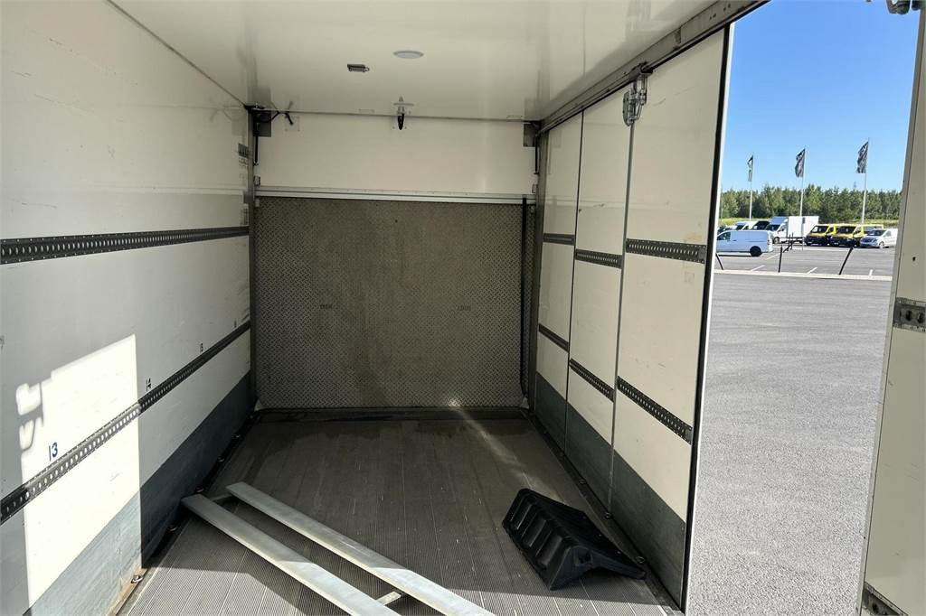 Volvo FL 240 - Izotermički kamion: slika 5 Volvo FL 240 - Izotermički kamion: slika 5
