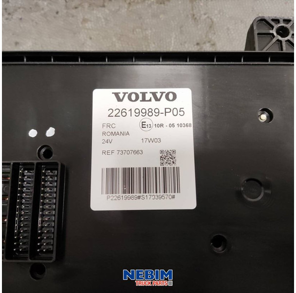 Volvo Volvo - 22619989 - Zekering- en relaiscentrum - Rezervni deo za Kamion: slika 3 Volvo Volvo - 22619989 - Zekering- en relaiscentrum - Rezervni deo za Kamion: slika 3