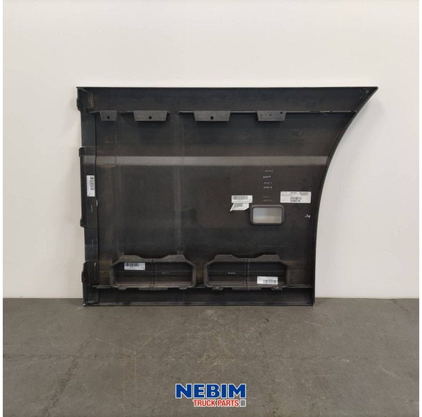 Volvo Volvo - 78604437 - Chassis skirt rechts achter - Rezervni deo za Kamion: slika 2 Volvo Volvo - 78604437 - Chassis skirt rechts achter - Rezervni deo za Kamion: slika 2