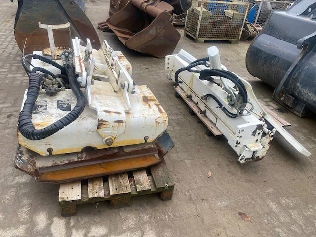 Bomag BW 213 D nur Plattenverdichter - Valjak: slika 5 Bomag BW 213 D nur Plattenverdichter - Valjak: slika 5