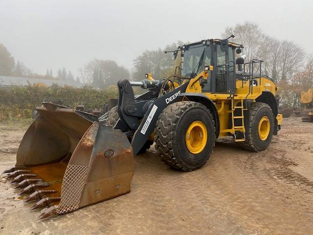 John Deere 744 P MIETE / RENTAL (12002124) - Utovarivač točkaš: slika 1 John Deere 744 P MIETE / RENTAL (12002124) - Utovarivač točkaš: slika 1
