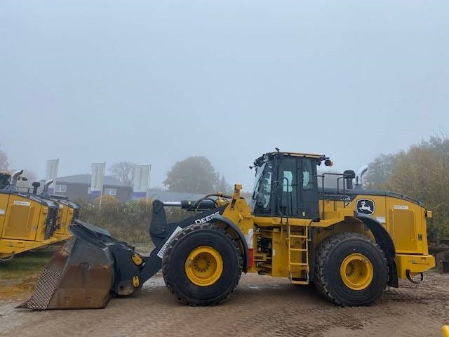 John Deere 744 P MIETE / RENTAL (12002124) - Utovarivač točkaš: slika 2 John Deere 744 P MIETE / RENTAL (12002124) - Utovarivač točkaš: slika 2