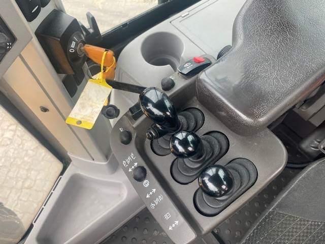 Utovarivač točkaš Volvo L 120 H MIETE / RENTAL (12005511): slika 20 Utovarivač točkaš Volvo L 120 H MIETE / RENTAL (12005511): slika 20