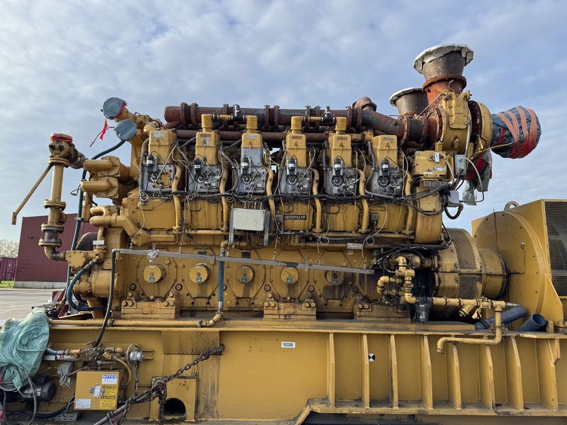 Caterpillar G3612 GAS GENERATOR 3256KVA 1YG-1303523 USED - Set generatora: slika 5 Caterpillar G3612 GAS GENERATOR 3256KVA 1YG-1303523 USED - Set generatora: slika 5