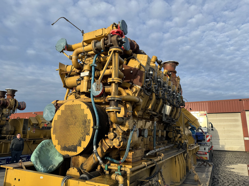 Caterpillar G3612 GAS GENERATOR 3256KVA 1YG-1303523 USED - Set generatora: slika 2 Caterpillar G3612 GAS GENERATOR 3256KVA 1YG-1303523 USED - Set generatora: slika 2