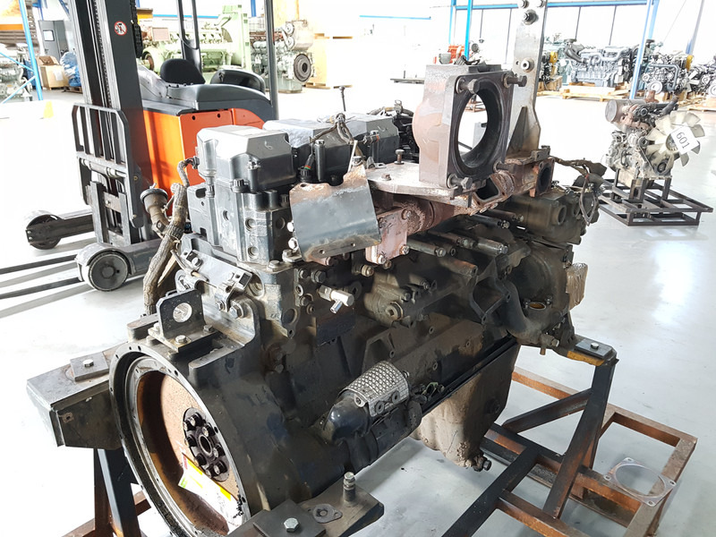 Komatsu SAA6D140E-6 FOR PARTS - Građevinska mašina: slika 3 Komatsu SAA6D140E-6 FOR PARTS - Građevinska mašina: slika 3