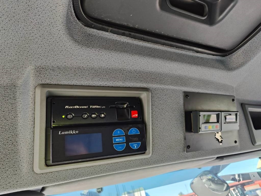 Kamion sa zatvorenim sandukom Mercedes-Benz Atego 1524: slika 14