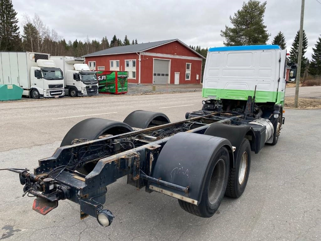 Scania R 142 - Kamion sa golom šasijom i zatvorenom kabinom: slika 4 Scania R 142 - Kamion sa golom šasijom i zatvorenom kabinom: slika 4