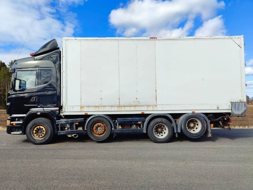 Scania R 500 8x2 4700 - Kamion sa zatvorenim sandukom: slika 5 Scania R 500 8x2 4700 - Kamion sa zatvorenim sandukom: slika 5