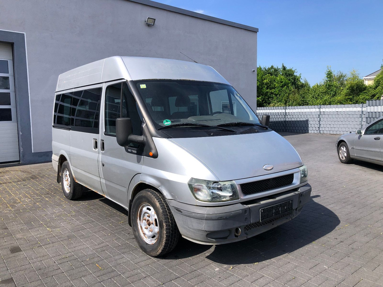 Ford Transit 2.4 TDi, Heckantrieb, 8-Sitzer, Klima - Putnički kombi: slika 3 Ford Transit 2.4 TDi, Heckantrieb, 8-Sitzer, Klima - Putnički kombi: slika 3
