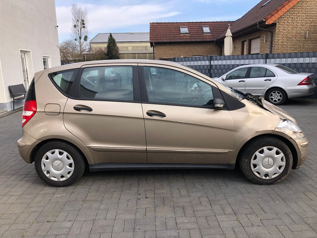 Mercedes-Benz A 150 A -Klasse A 150 - Automobil: slika 5 Mercedes-Benz A 150 A -Klasse A 150 - Automobil: slika 5