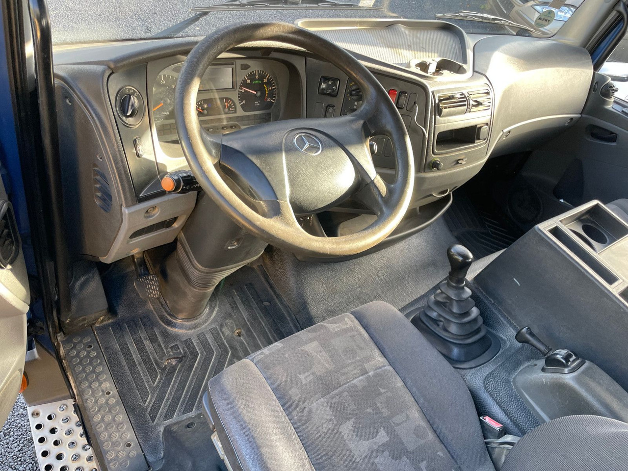 Dostavno vozilo sa otvorenom sandukom Mercedes-Benz Atego 818 Pritsche Euro 5: slika 28