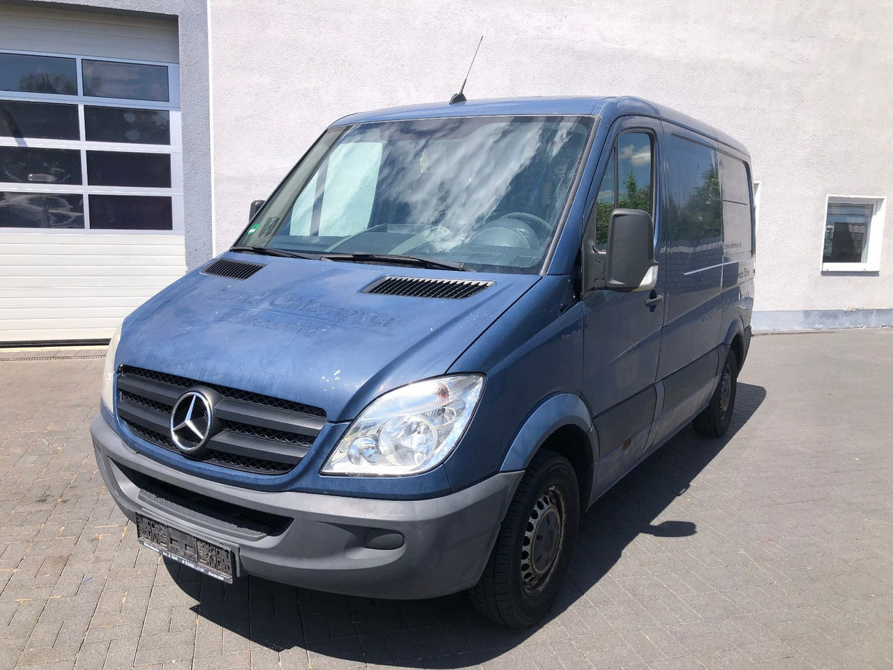 Mercedes-Benz Sprinter II Kasten 209 CDI - Mali kombi: slika 1 Mercedes-Benz Sprinter II Kasten 209 CDI - Mali kombi: slika 1