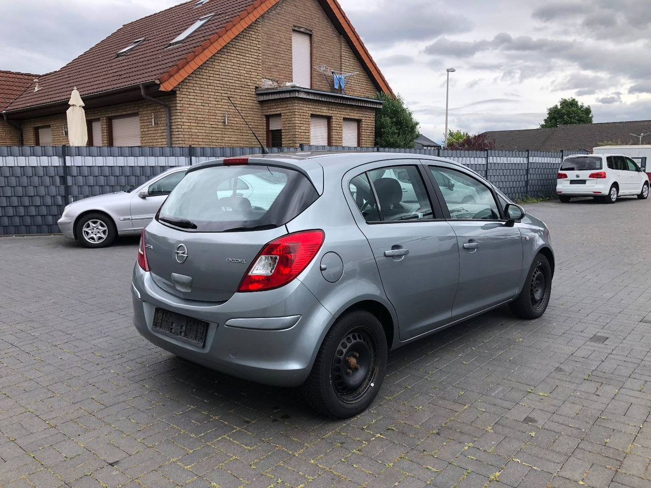 Opel Corsa 150 Jahre Opel 1.3 CDTi, Klima - Limuzina: slika 2 Opel Corsa 150 Jahre Opel 1.3 CDTi, Klima - Limuzina: slika 2