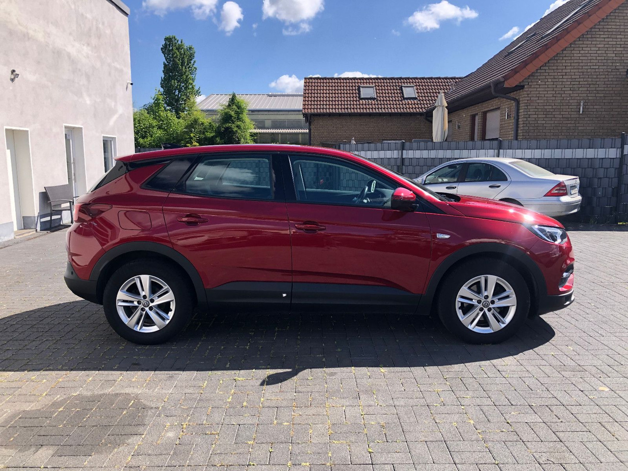 Opel Grandland (X) 1.5 D Automatik Business Edition - SUVSUV: slika 4 Opel Grandland (X) 1.5 D Automatik Business Edition - SUVSUV: slika 4
