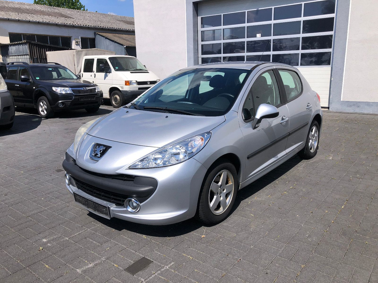 Peugeot 207 Urban Move 1.4i - Limuzina: slika 3 Peugeot 207 Urban Move 1.4i - Limuzina: slika 3