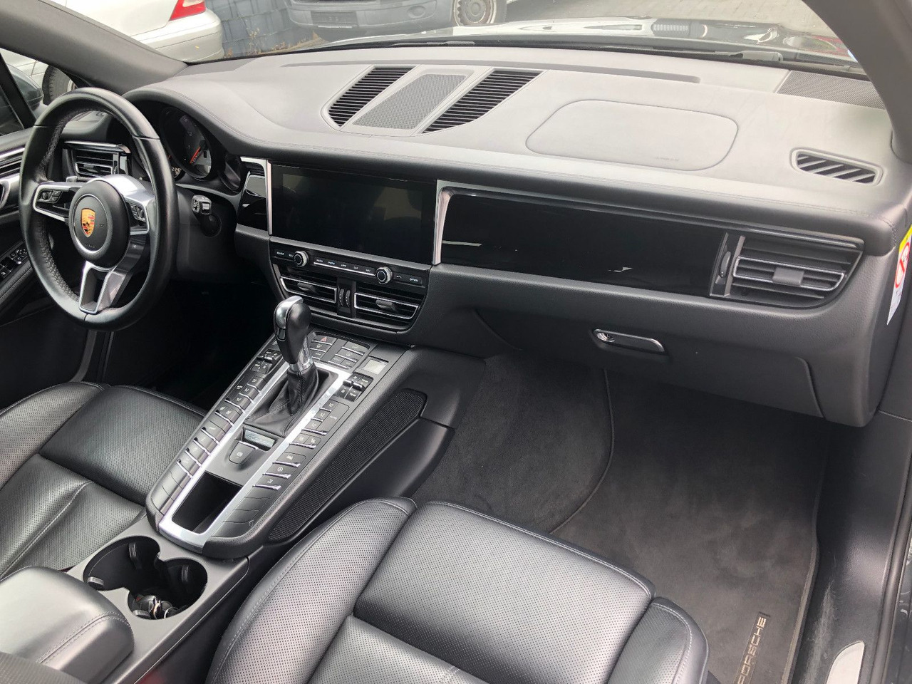 SUVSUV Porsche Macan S  3.0 V6: slika 14