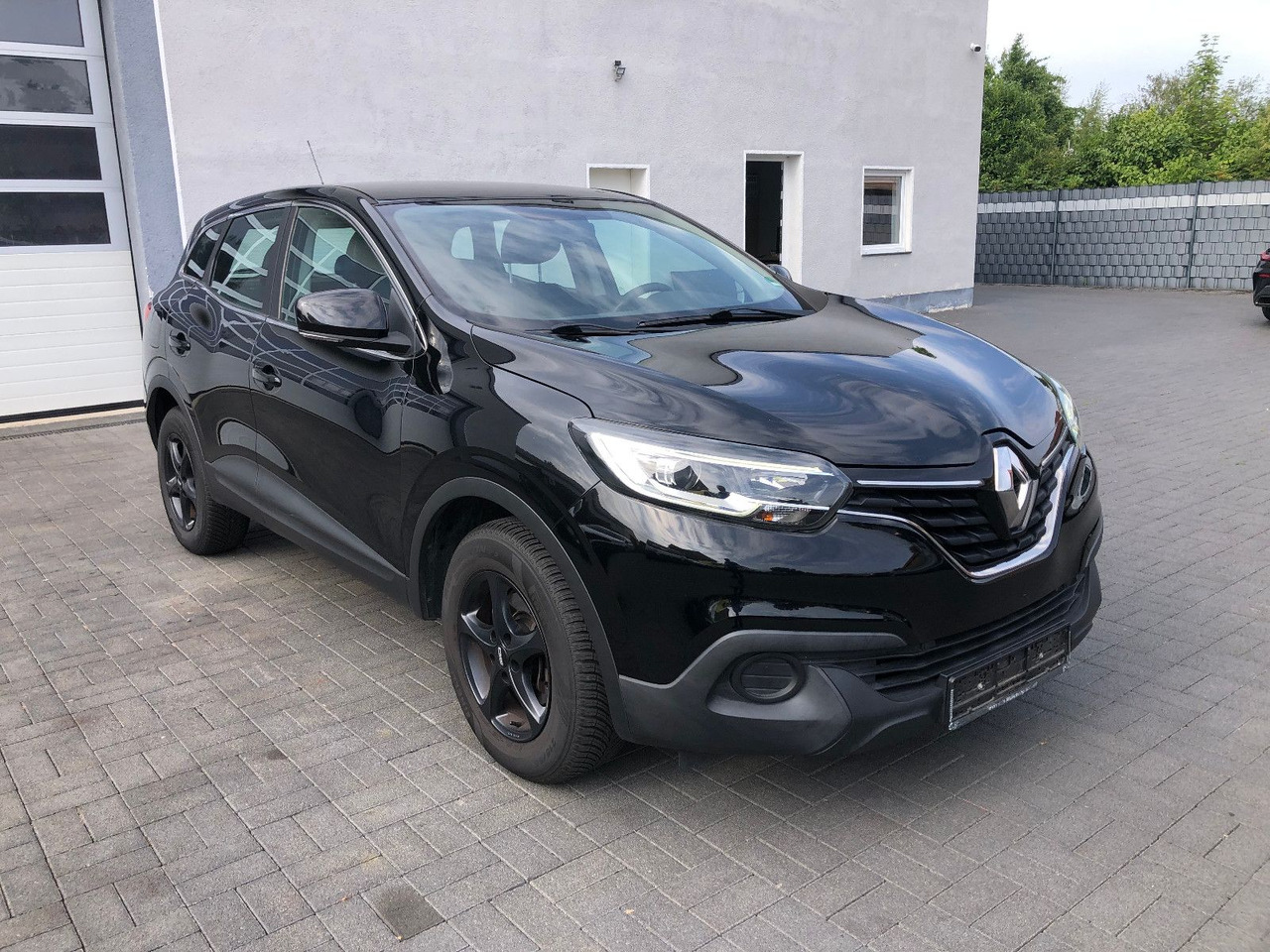 Renault Kadjar 1.2i Life - SUVSUV: slika 3 Renault Kadjar 1.2i Life - SUVSUV: slika 3