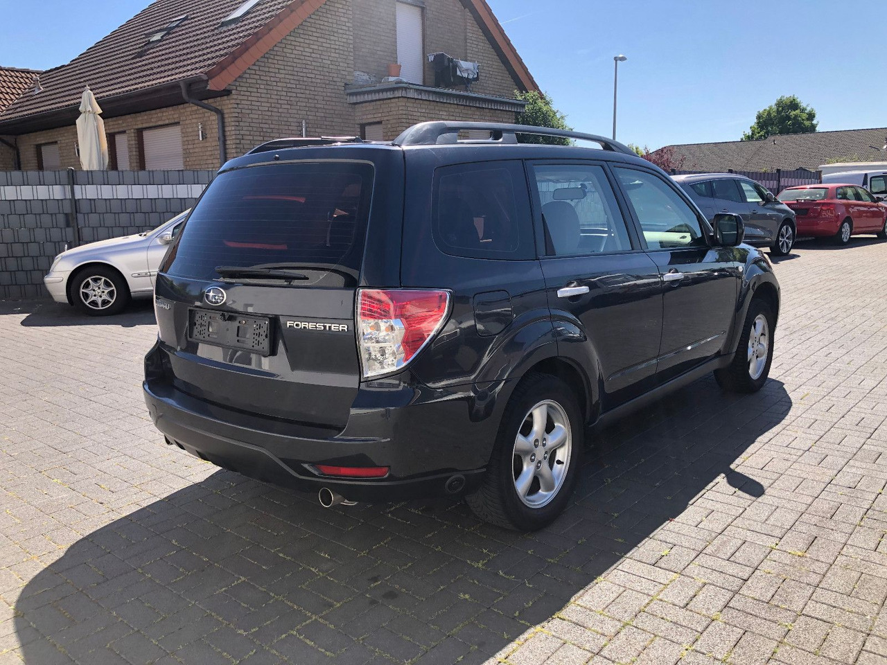 Subaru Forester 2.0i 4X4 mit Untersetzung, LPG-Autogas - SUVSUV: slika 2 Subaru Forester 2.0i 4X4 mit Untersetzung, LPG-Autogas - SUVSUV: slika 2