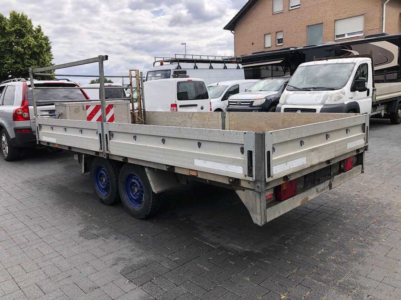 THULE D9 - 2500 kg GG, 4,20m. lang - Plato prikolica: slika 4 THULE D9 - 2500 kg GG, 4,20m. lang - Plato prikolica: slika 4