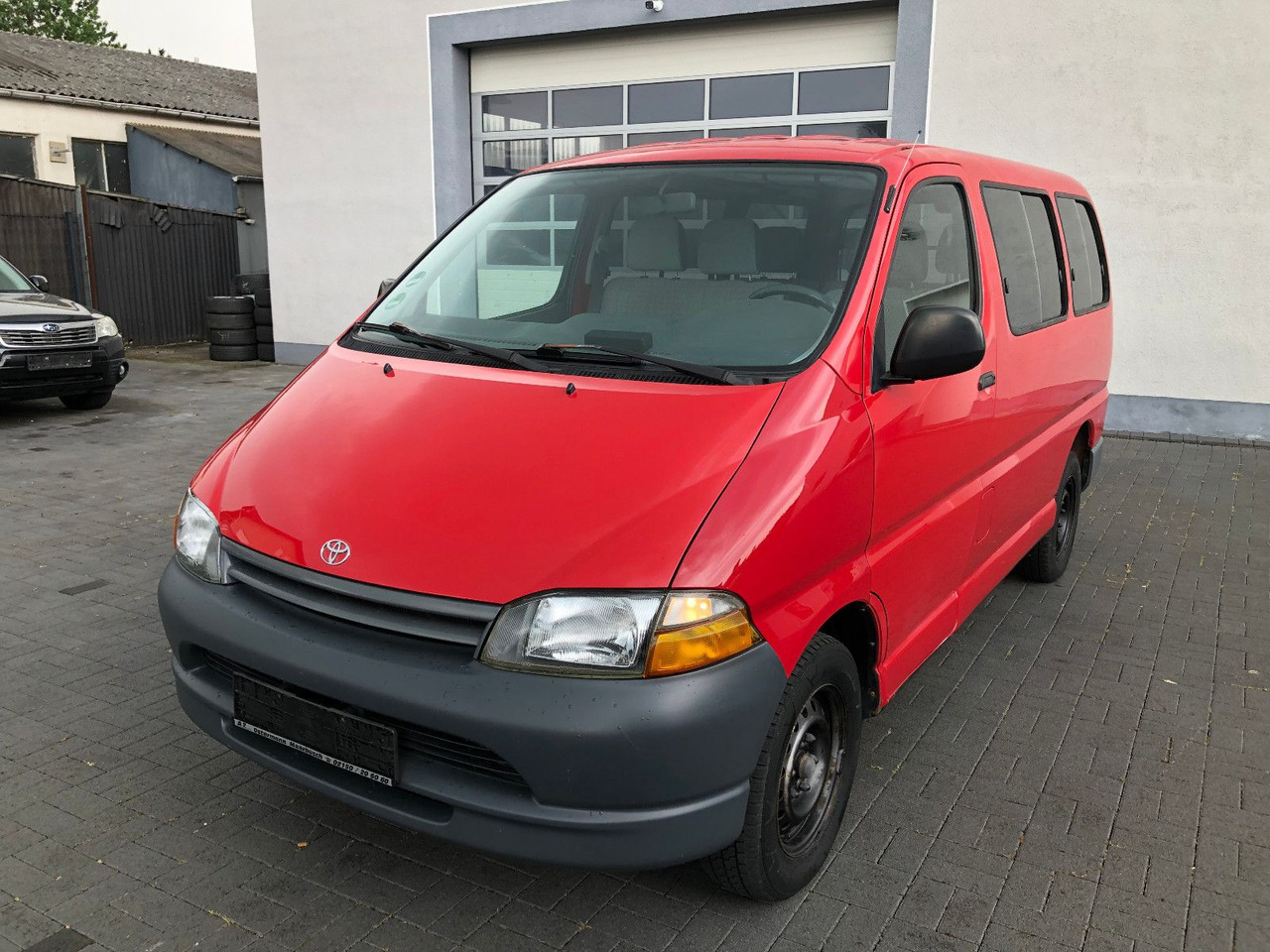 Toyota Hiace 2.7 i Benziner, 9-Sitzer, 1. Hand - Putnički kombi: slika 3 Toyota Hiace 2.7 i Benziner, 9-Sitzer, 1. Hand - Putnički kombi: slika 3