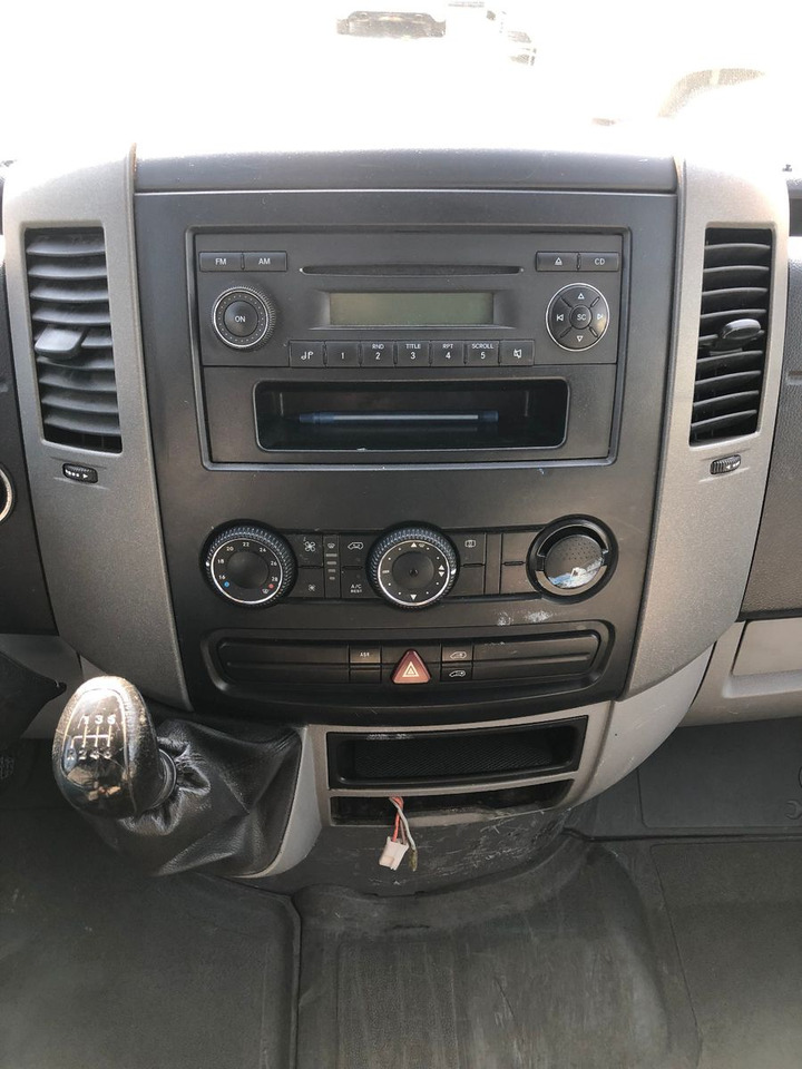 Volkswagen Crafter 2.5 TDI 30 mittel L2H1, Klima Volkswagen Crafter 2.5 TDI 30 mittel L2H1, Klima: slika 24