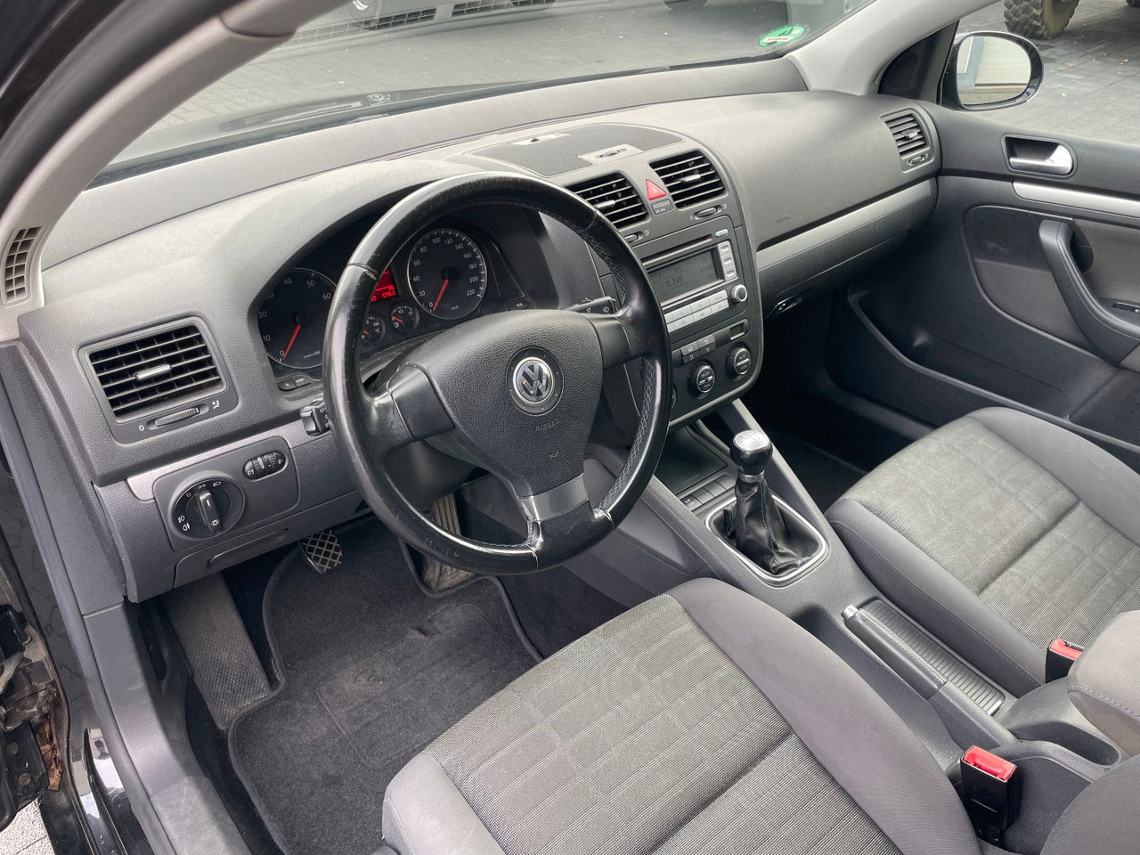 Limuzina Volkswagen Golf V Lim. Tour 1.4i: slika 13