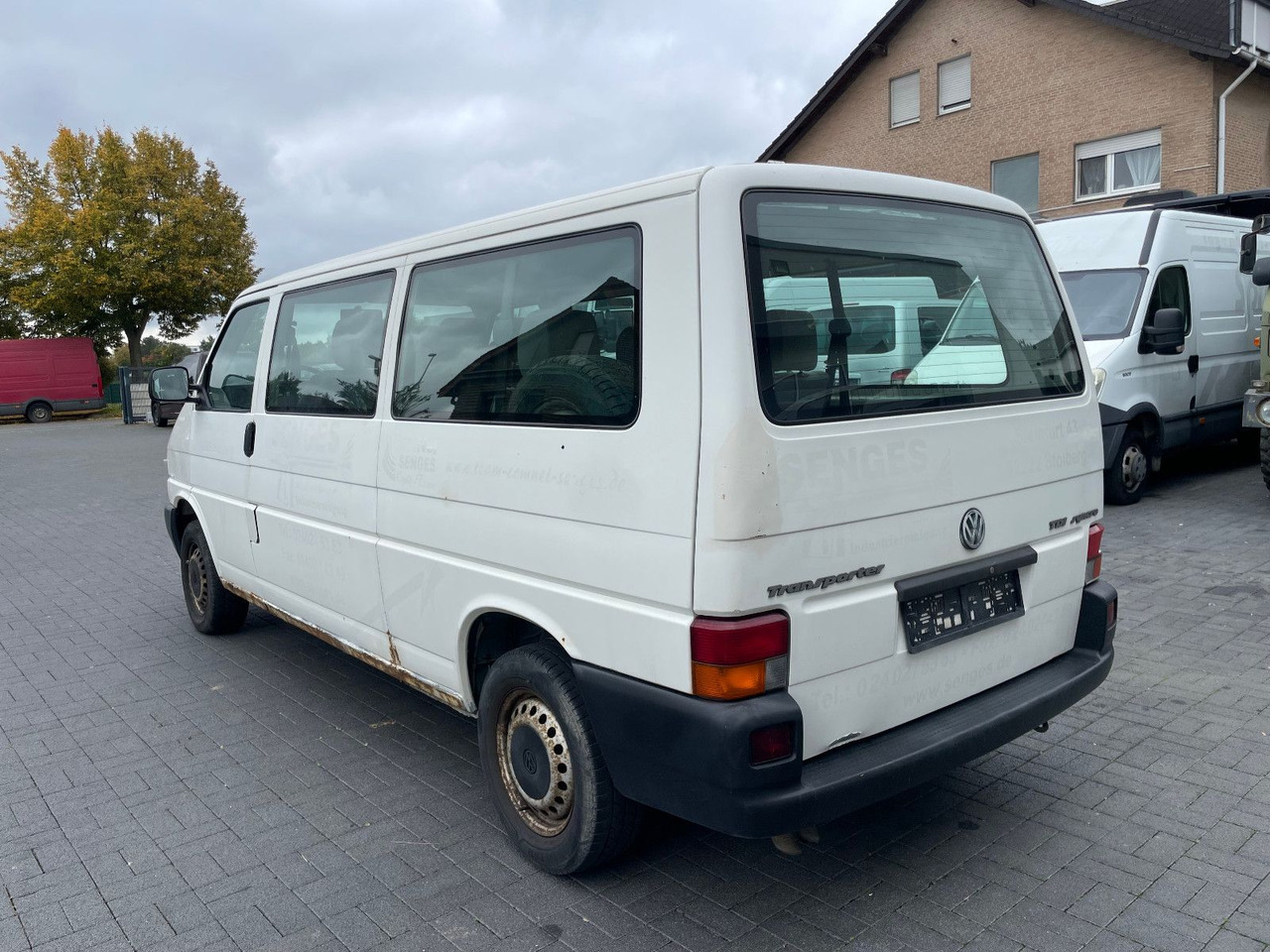 Volkswagen T4 Caravelle 2,5-l-Diesel TDI 75kW syncro lang - Putnički kombi: slika 4 Volkswagen T4 Caravelle 2,5-l-Diesel TDI 75kW syncro lang - Putnički kombi: slika 4