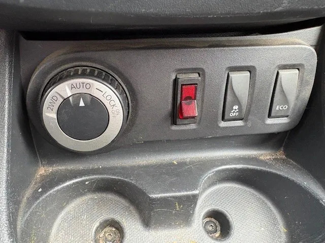 Automobil Dacia Duster 1.5DCI 4x4 MINI MPV (6 GEARS MANUAL GEARBOX / AIRCONDITIONING / CRUISE CONTROL / ETC.): slika 14