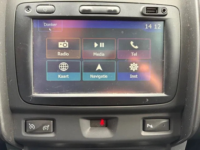 Automobil Dacia Duster 1.5DCI 4x4 MINI MPV (6 GEARS MANUAL GEARBOX / AIRCONDITIONING / CRUISE CONTROL / ETC.): slika 13