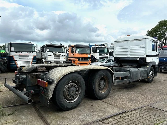 MAN 26.414 FNL-T (6-CILINDERHEADS) 6x4 CHASSIS (EURO 2 / ZF16 MANUAL GEARBOX / REDUCTION AXLES) - Kamion sa golom šasijom i zatvorenom kabinom: slika 3 MAN 26.414 FNL-T (6-CILINDERHEADS) 6x4 CHASSIS (EURO 2 / ZF16 MANUAL GEARBOX / REDUCTION AXLES) - Kamion sa golom šasijom i zatvorenom kabinom: slika 3