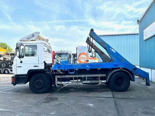 MAN F 18.232 (6 CILINDER) M90 WITH TELESCOPIC CONTAINER SYSTEM (8 GEARS MANUAL GEARBOX / EURO 1 (MECHANICAL PUMP AND INJECTORS)) - Kamion za utovaranje kontejnera: slika 5 MAN F 18.232 (6 CILINDER) M90 WITH TELESCOPIC CONTAINER SYSTEM (8 GEARS MANUAL GEARBOX / EURO 1 (MECHANICAL PUMP AND INJECTORS)) - Kamion za utovaranje kontejnera: slika 5