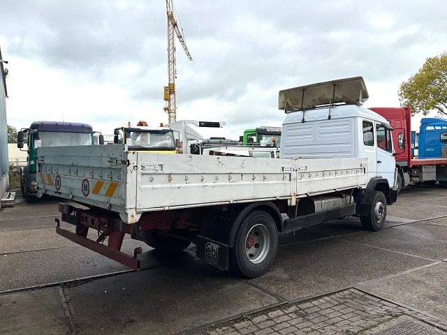 Mercedes-Benz 1117 K 6-CILINDER SLEEPERCAB (8 WHEEL NUTS / FULL STEEL SUSPENSION / MANUAL GEARBOX) - Kamion sa tovarnim sandukom: slika 3 Mercedes-Benz 1117 K 6-CILINDER SLEEPERCAB (8 WHEEL NUTS / FULL STEEL SUSPENSION / MANUAL GEARBOX) - Kamion sa tovarnim sandukom: slika 3