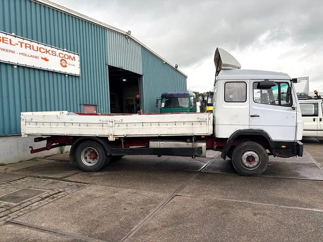 Mercedes-Benz 1117 K 6-CILINDER SLEEPERCAB (8 WHEEL NUTS / FULL STEEL SUSPENSION / MANUAL GEARBOX) - Kamion sa tovarnim sandukom: slika 4 Mercedes-Benz 1117 K 6-CILINDER SLEEPERCAB (8 WHEEL NUTS / FULL STEEL SUSPENSION / MANUAL GEARBOX) - Kamion sa tovarnim sandukom: slika 4